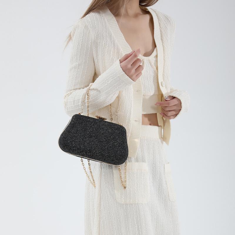 Womens Clutches And Evening | CLUTCH small in lambskin Crema Soft