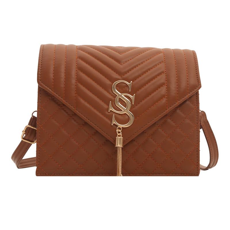 Womens Crossbody Bags | ENVELOPE SMALL IN QUILTED GRAIN DE POUDRE EMBOSSED LEATHER Blanc Vintage