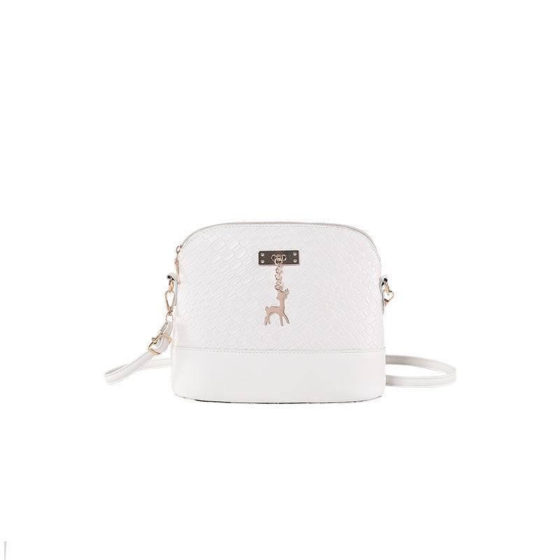 Womens Crossbody Bags | Gaby zipped pouch in quilted lambskin Blanc Vintage