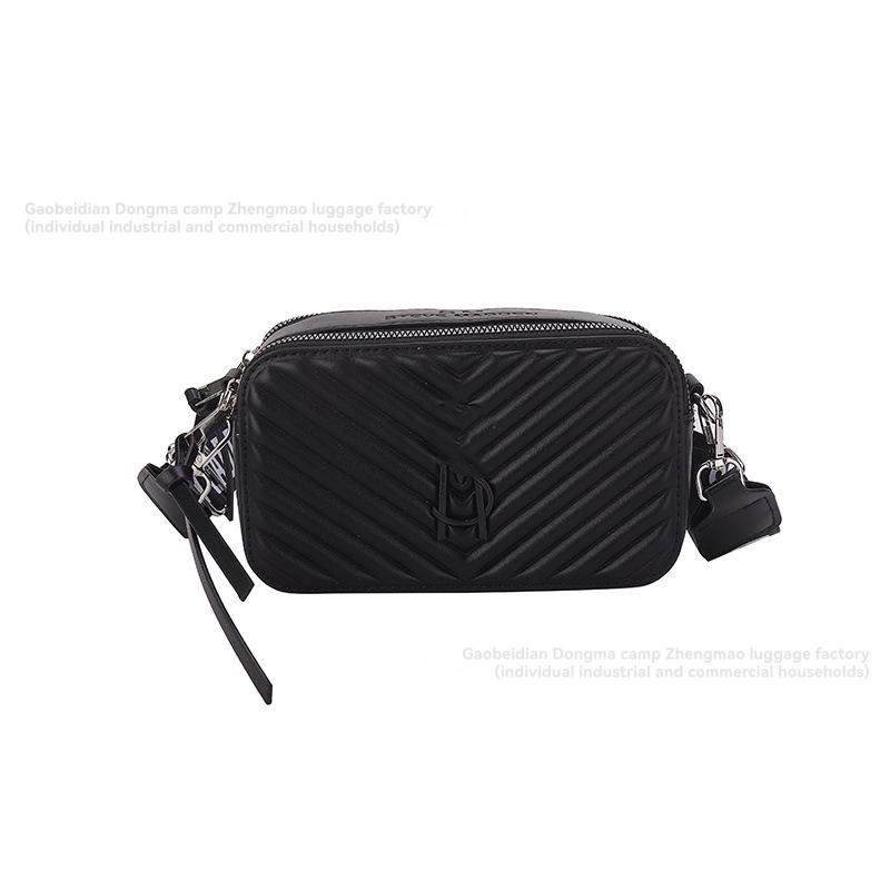 Womens Crossbody Bags | LOU camera bag in quilted leather Black