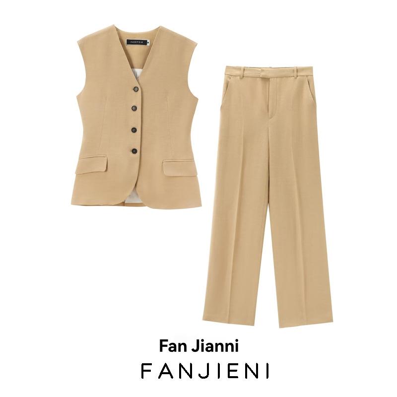 Womens Jackets And Pants | Flared Pants in Wool Gabardine Beige