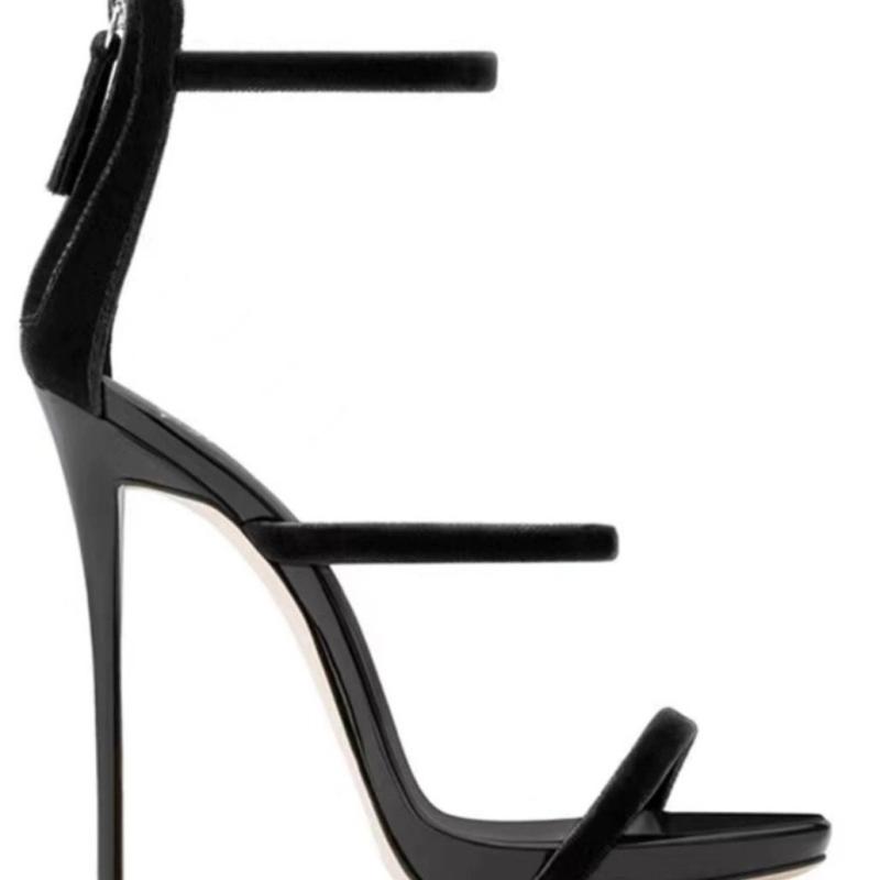 Womens Sandals | CASSANDRA sandals in patent leather Black